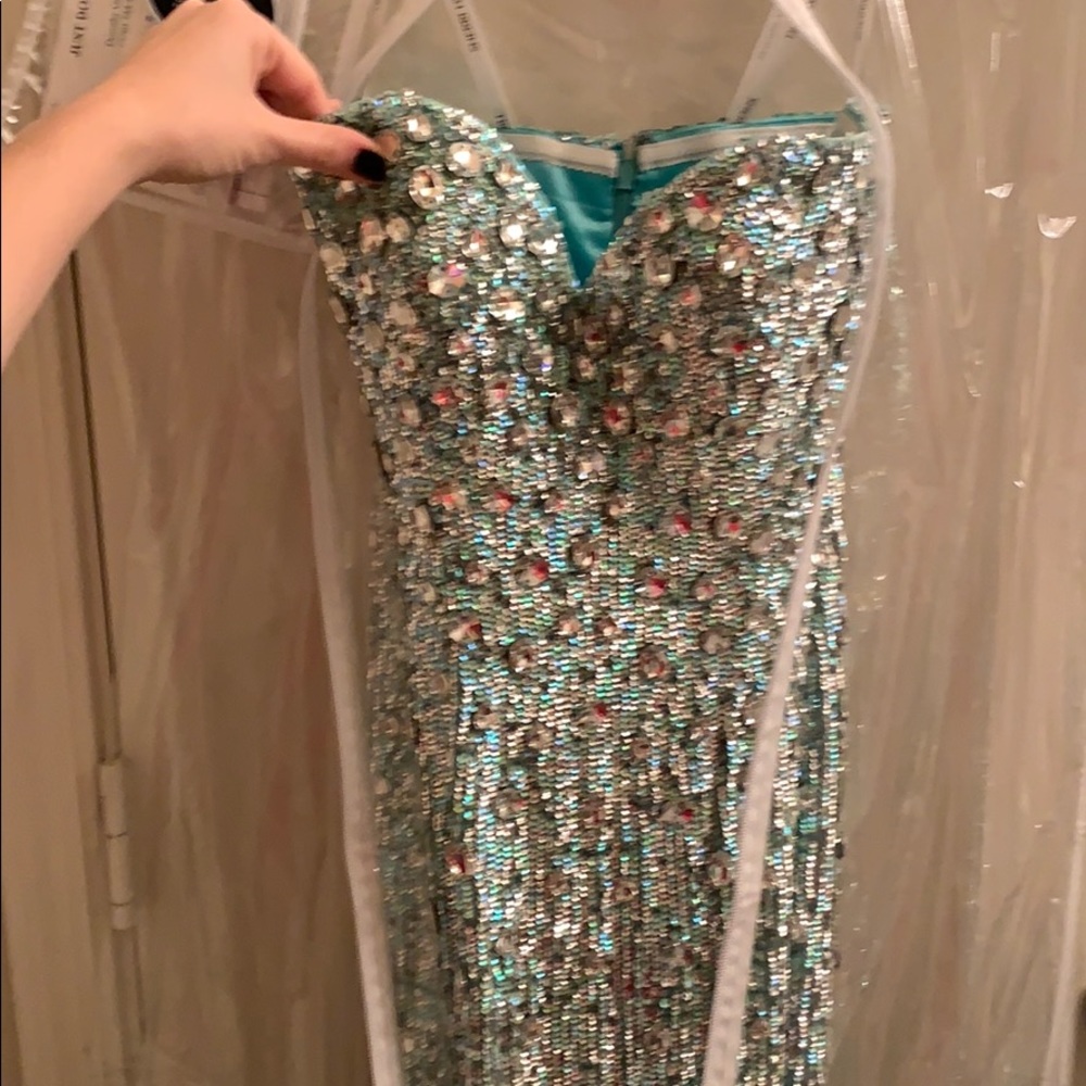 Sherri hill prom dress